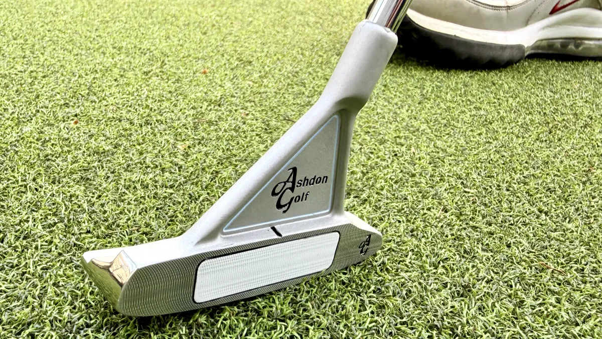 Close-up of Ashdon Golf's triangle frame putter head geometry
